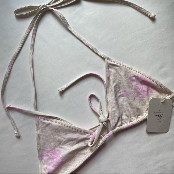 Frankie's Bikinis Other - NWT Frankies Bikinis X Pamela Anderson Zeus Bikini Top Lace On The Beach X Large